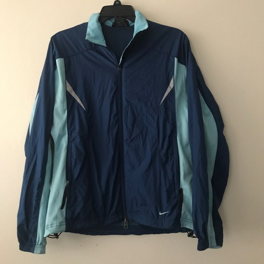 Nike Blue Windbreaker Jacket Lightweight and Stylish